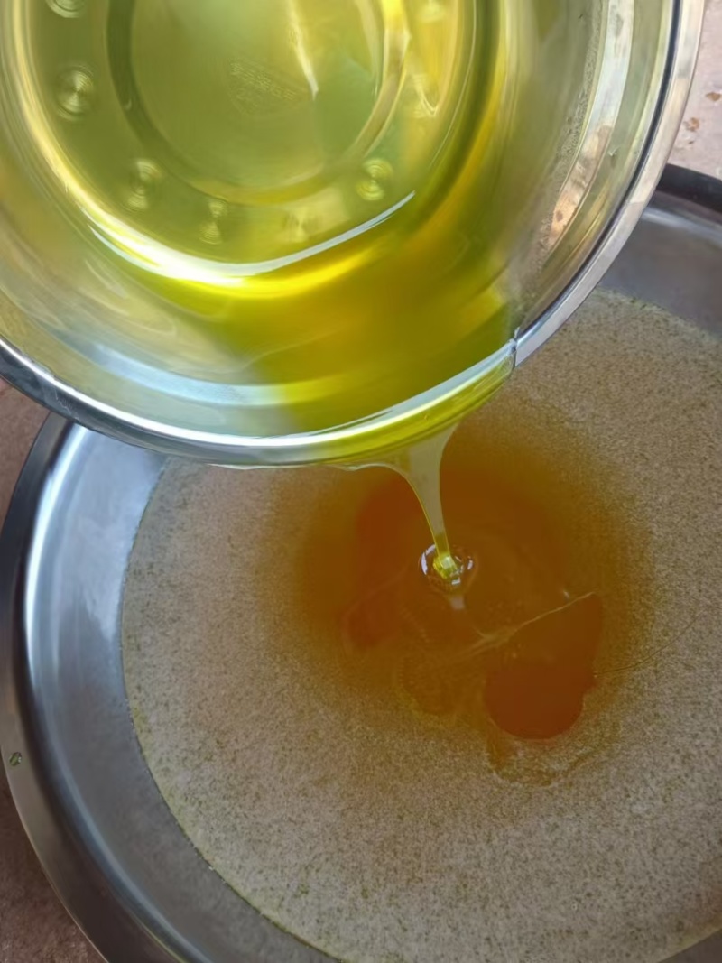 深山土蜂蜜中华蜂产蜜纯正原蜜质量保证