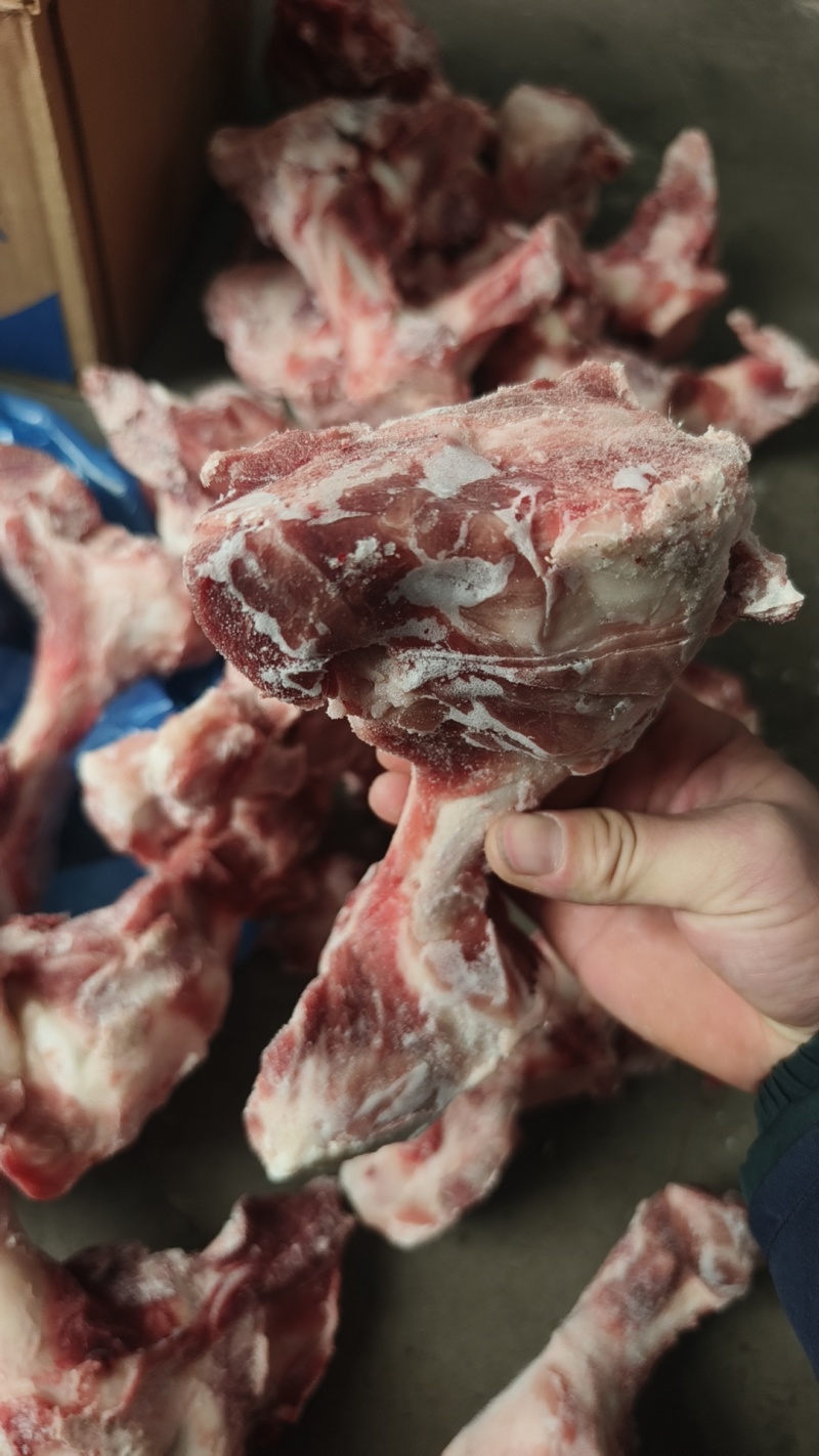 多肉大棒骨3块左右一斤