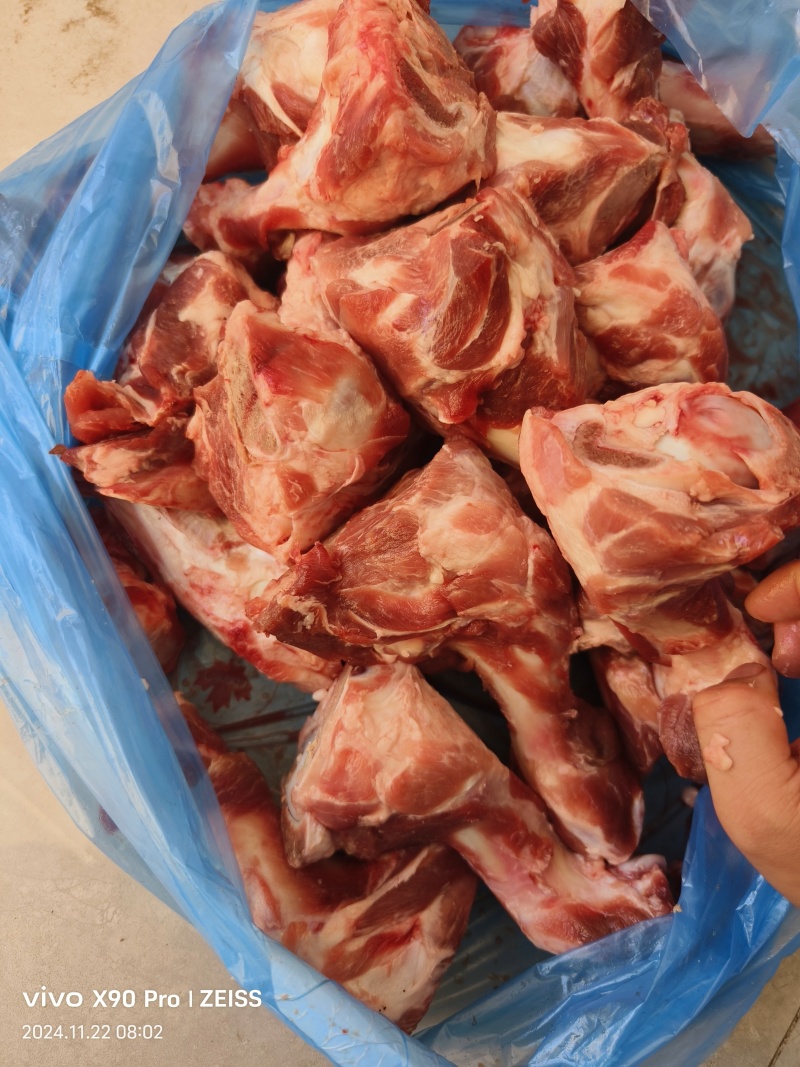 多肉大棒骨3块左右一斤