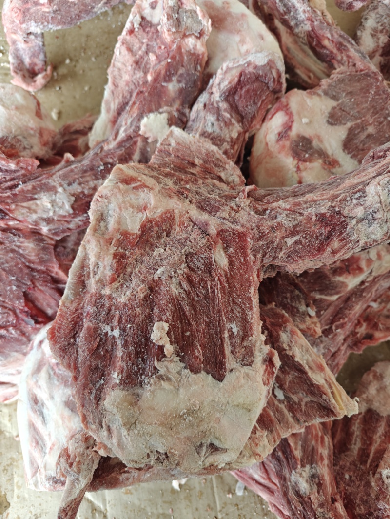 精选加肉款房间骨带排羊蝎子自助酱骨火锅**。