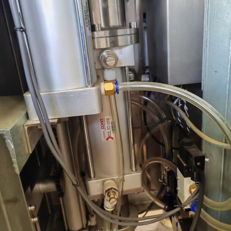 兆源气动定量灌肠机，兆源液压灌肠机设备全新