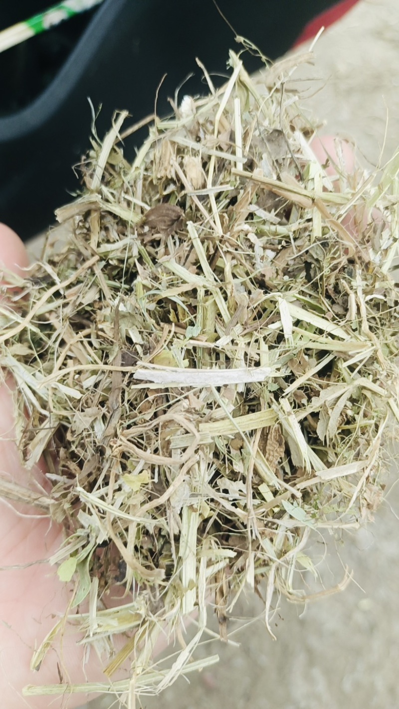 花生秧草段，牛宝，羊草，