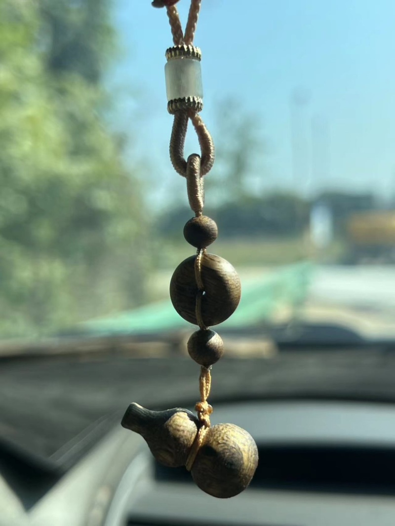 吊坠车挂