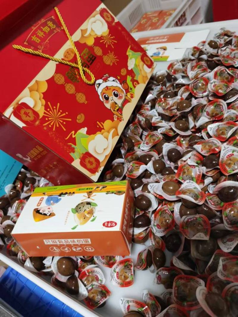 五香鹌鹑蛋，礼盒装，散装都有