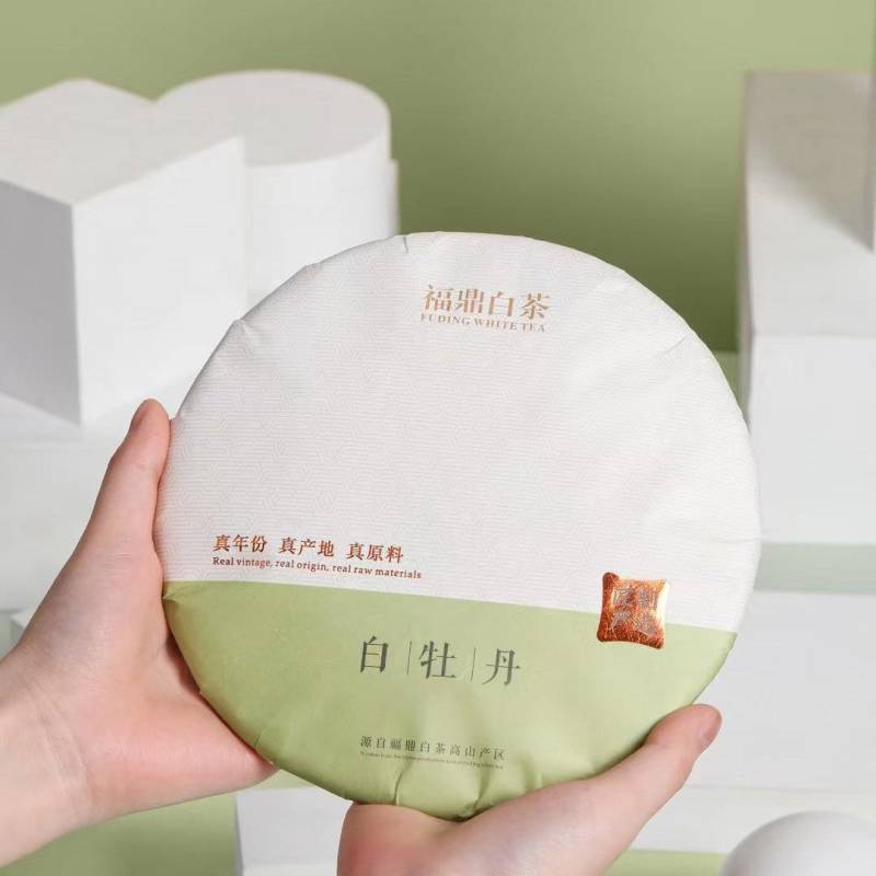 福鼎白茶2019年二级荒野牡丹饼300克