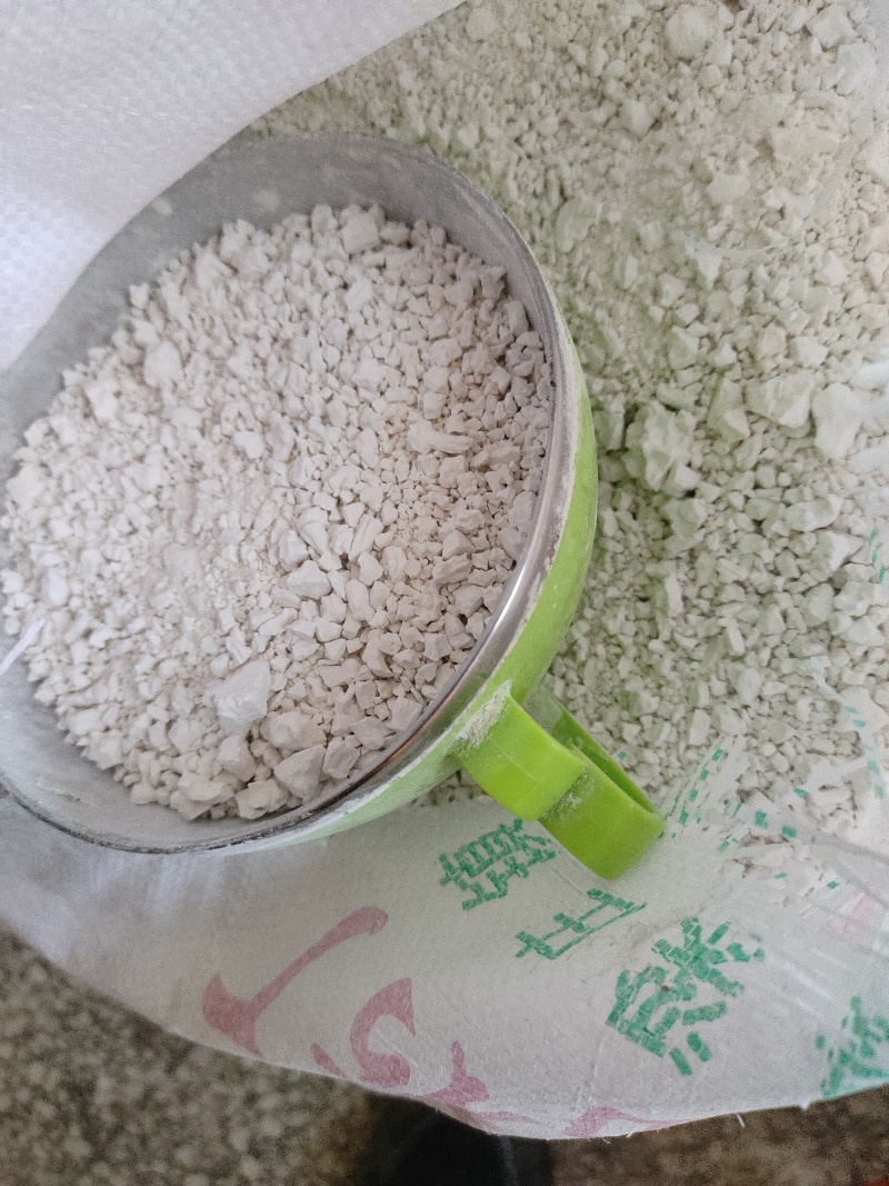 红薯淀粉。自家红薯打粉，%纯粉子