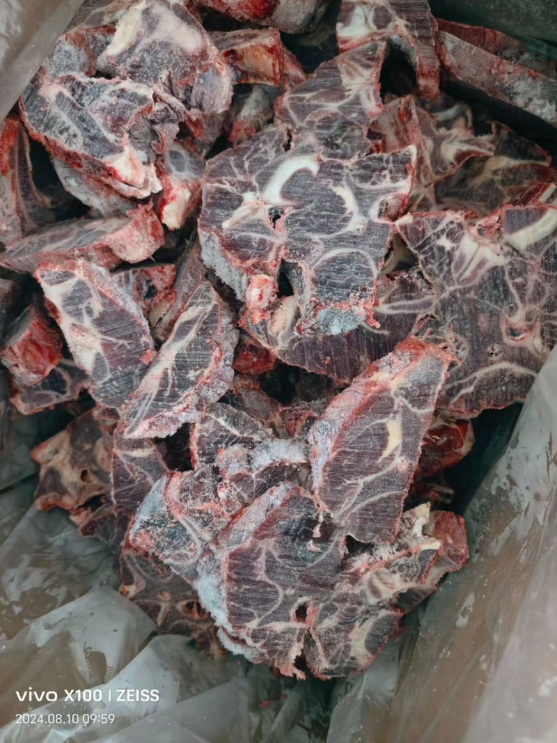 牛脖骨，满肉牛脖骨，厂家直销，可按要求切割，不包邮。