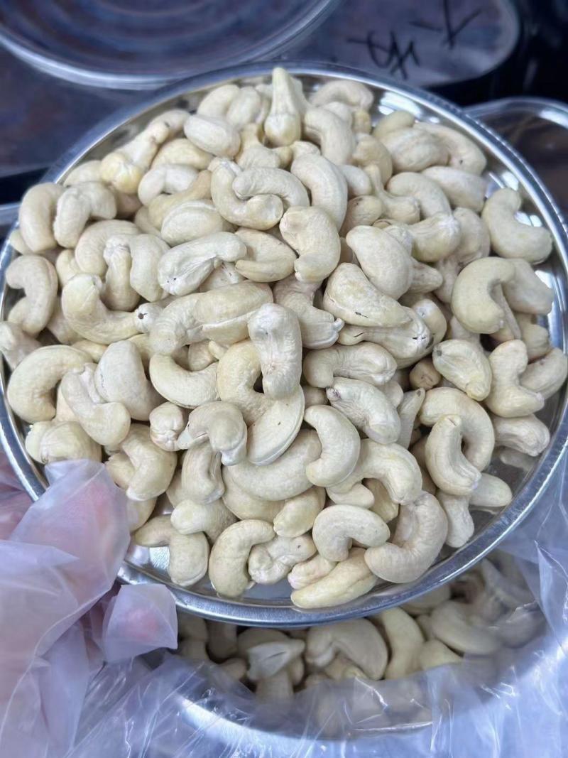腰果今年新货大量现货产地直发品质保证价格漂亮一手货源品质保证