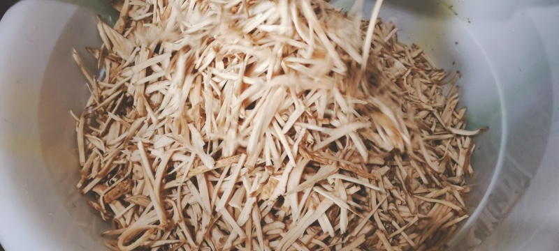 供应风干手工大头菜口感酥脆，有嚼劲，纯手工制作，大量接单