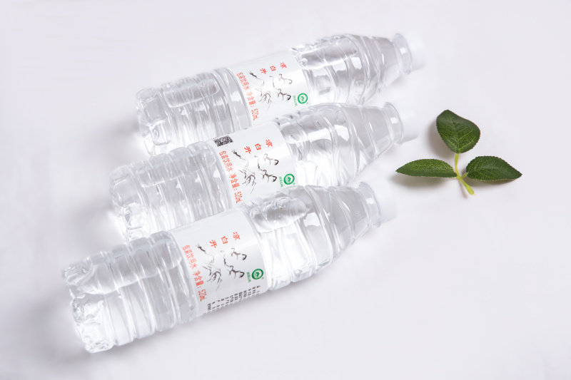 矿泉水
