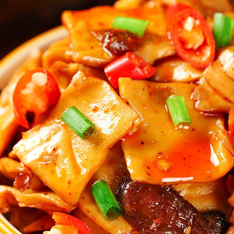 麻辣香菇豆干零食小吃五香味豆腐干辣条休闲零食批发散装小包