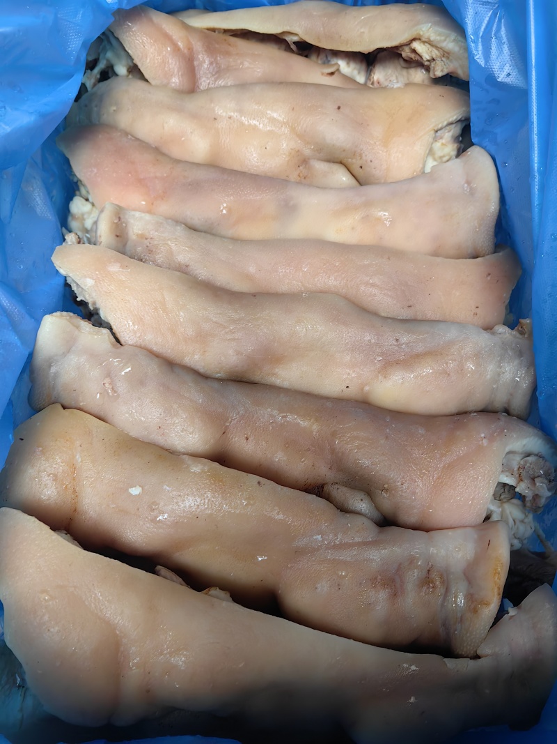 优质半成品猪头肉，九成熟去骨猪头肉，国产鲜货，大量供货