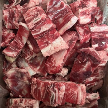 鲜牛骨头/国产牛杂骨/肉含量多/有板筋/一手货源/量大价优