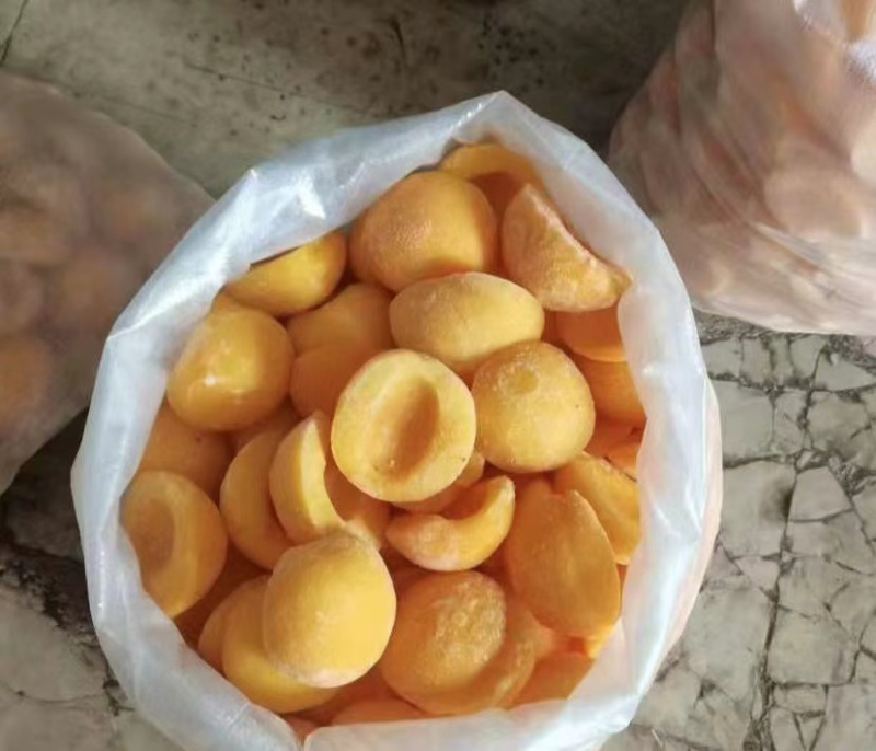 山东精品水果罐头使用黄桃瓣大量有货欢迎咨询