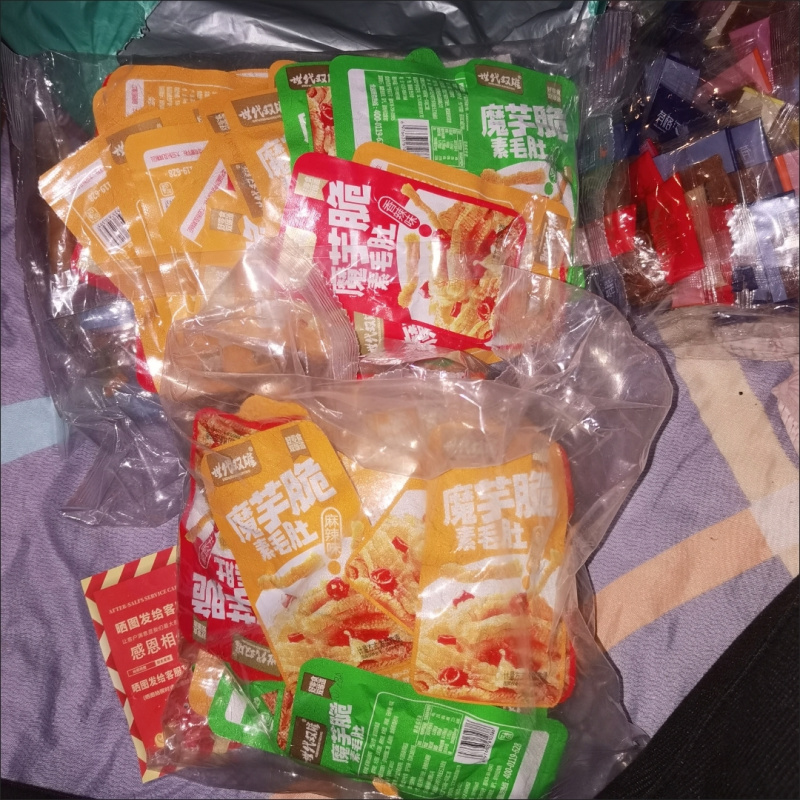 魔芋爽素毛肚低脂香辣休闲麻辣小吃辣条零食休闲零食魔芋丝