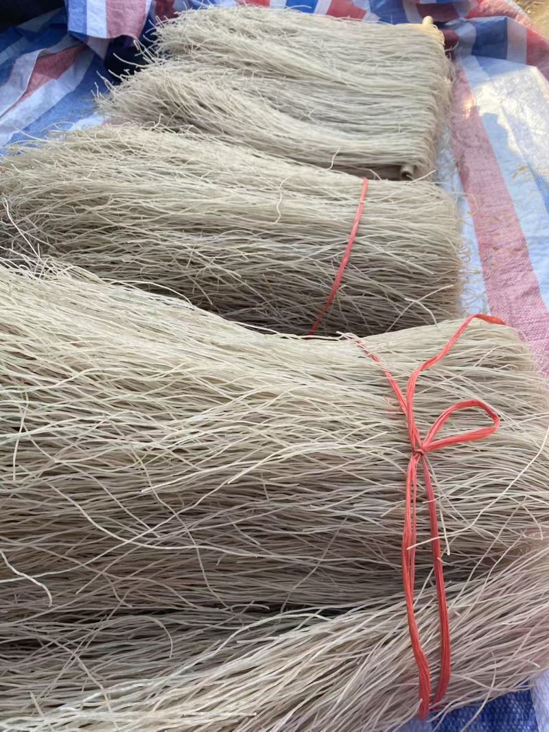 自家做的纯红薯粉条，无任何添加，只在做粉条使用少量食用帆