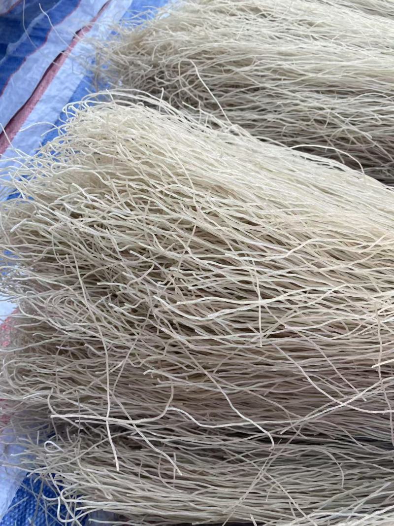 自家做的纯红薯粉条，无任何添加，只在做粉条使用少量食用帆