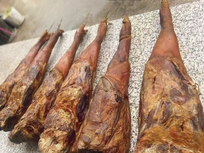 【腊肉】恩施高山猪蹄子