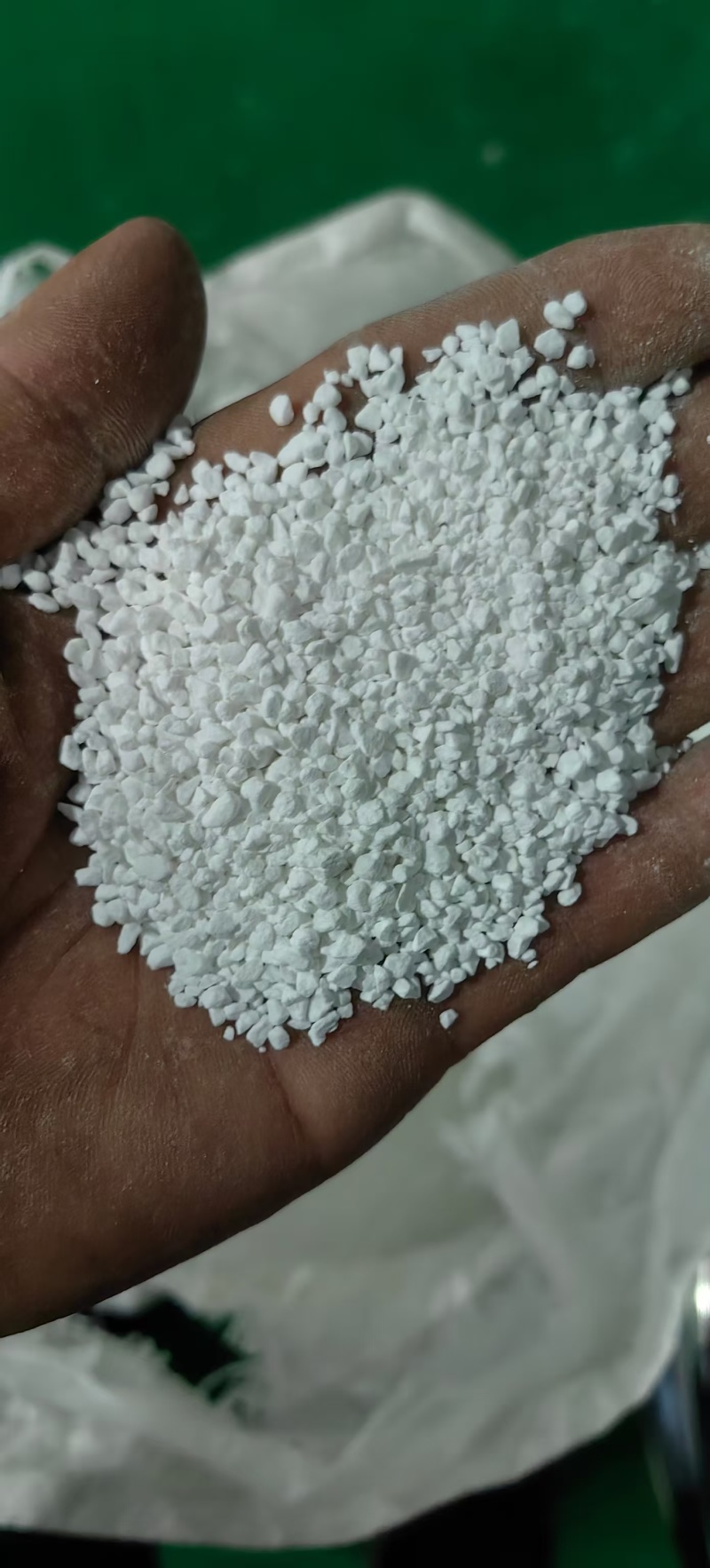 大型机器入料出料一体化，干白净无杂质