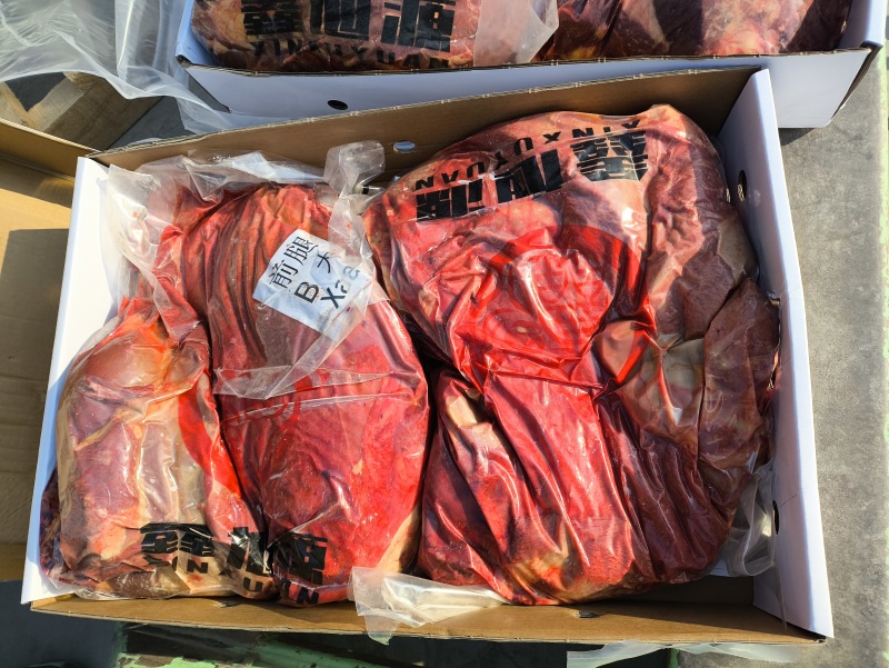 有量你就来，欢迎来电详谈，马肉货源充足价格美丽，各种都有