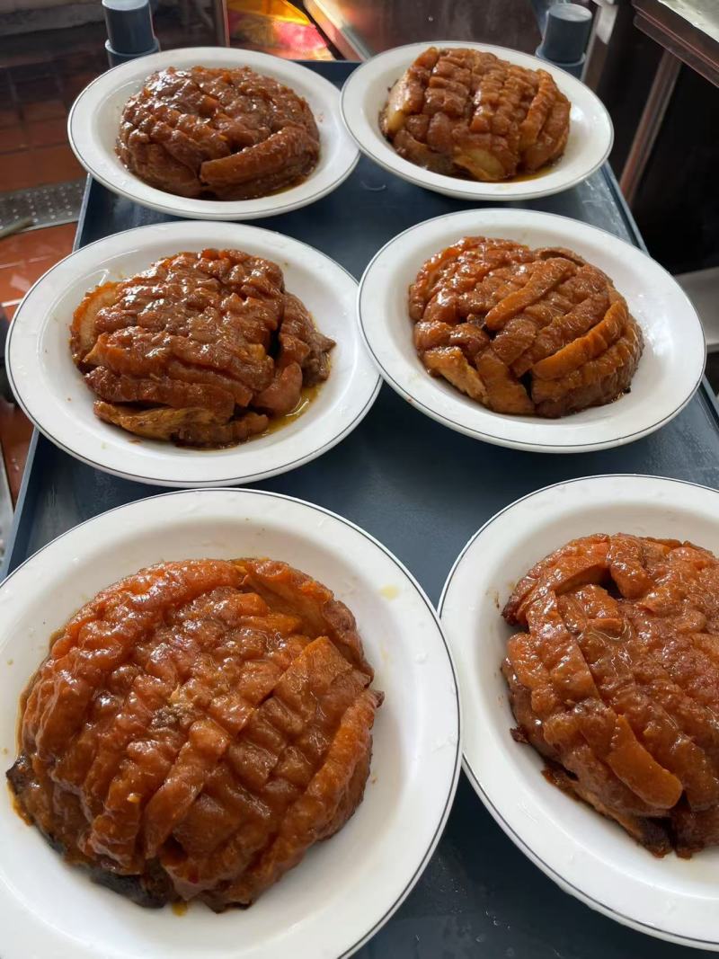 广西精品扣肉，熟食半成品成碗的都有，欢迎老板采购正宗扣肉