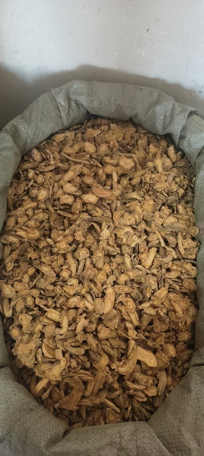 防风大片祥泰药材栈中药材批发零售实物拍摄量多从优欢迎