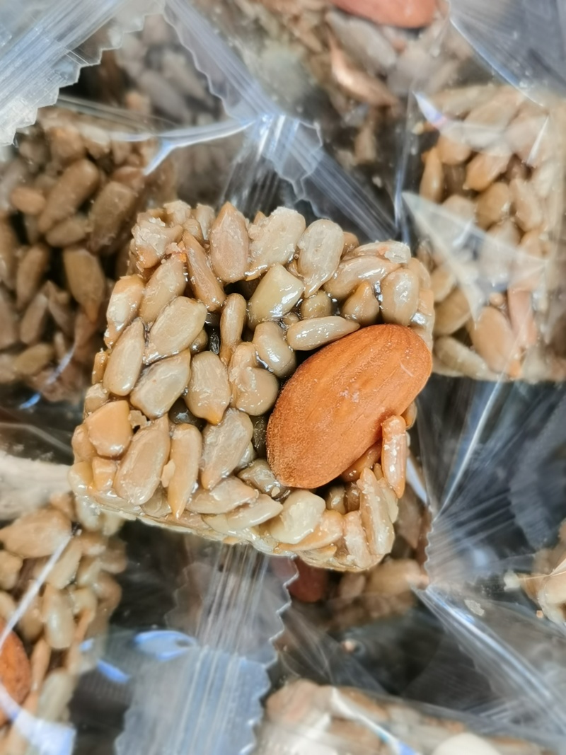 巴旦木瓜子酥口感酥脆独立包装品质保证