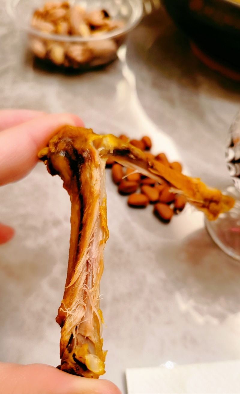 五指毛桃焗鸭中翅开袋即食肉质紧实口感咸香适中一袋十只装