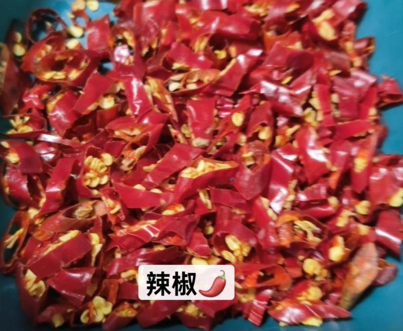 【酸豆角炒肉末】松茸肉沫搭上农家自泡酸豆角又酸又脆很开胃