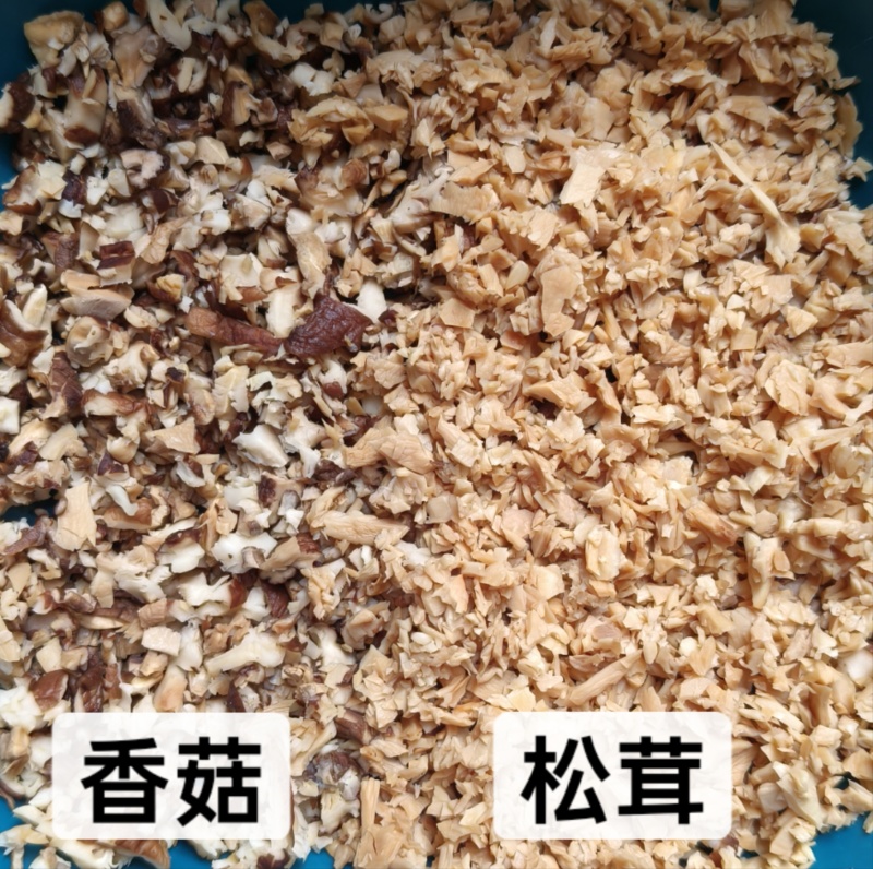 【酸豆角炒肉末】松茸肉沫搭上农家自泡酸豆角又酸又脆很开胃