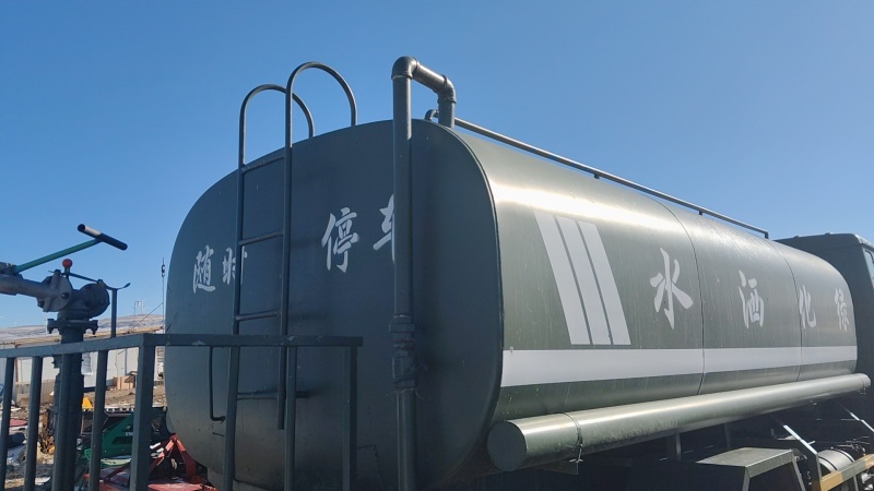 洒水车