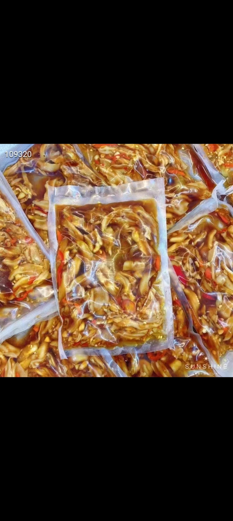 无骨鸭掌开袋即食口感鲜香微微辣大量现货，长期供应