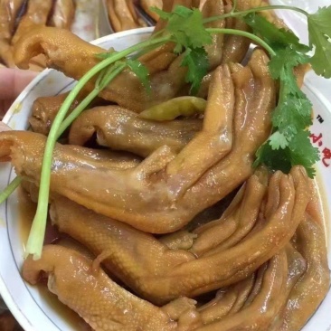 【泡椒鸭爪】酸爽入味客家手艺个头大个，肉脆骨香/长期供货