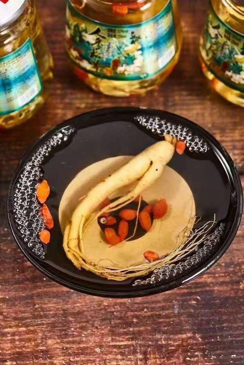 人参松茸酒滋补酒52度高粱量大谈价可以代发