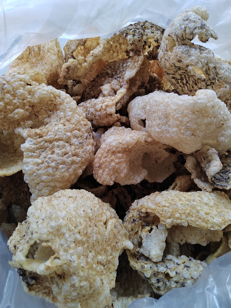 盐爆刺龟皮厚肉很鲜，爽口，放点瑶柱一点鸡肉都很鲜甜