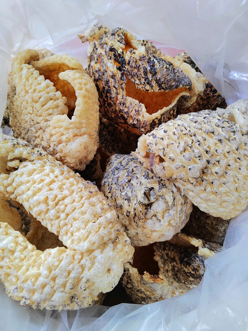 盐爆刺龟皮厚肉很鲜，爽口，放点瑶柱一点鸡肉都很鲜甜