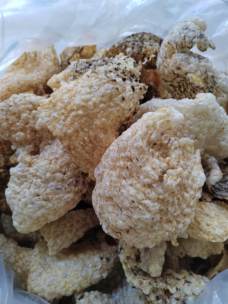盐爆刺龟皮厚肉很鲜，爽口，放点瑶柱一点鸡肉都很鲜甜