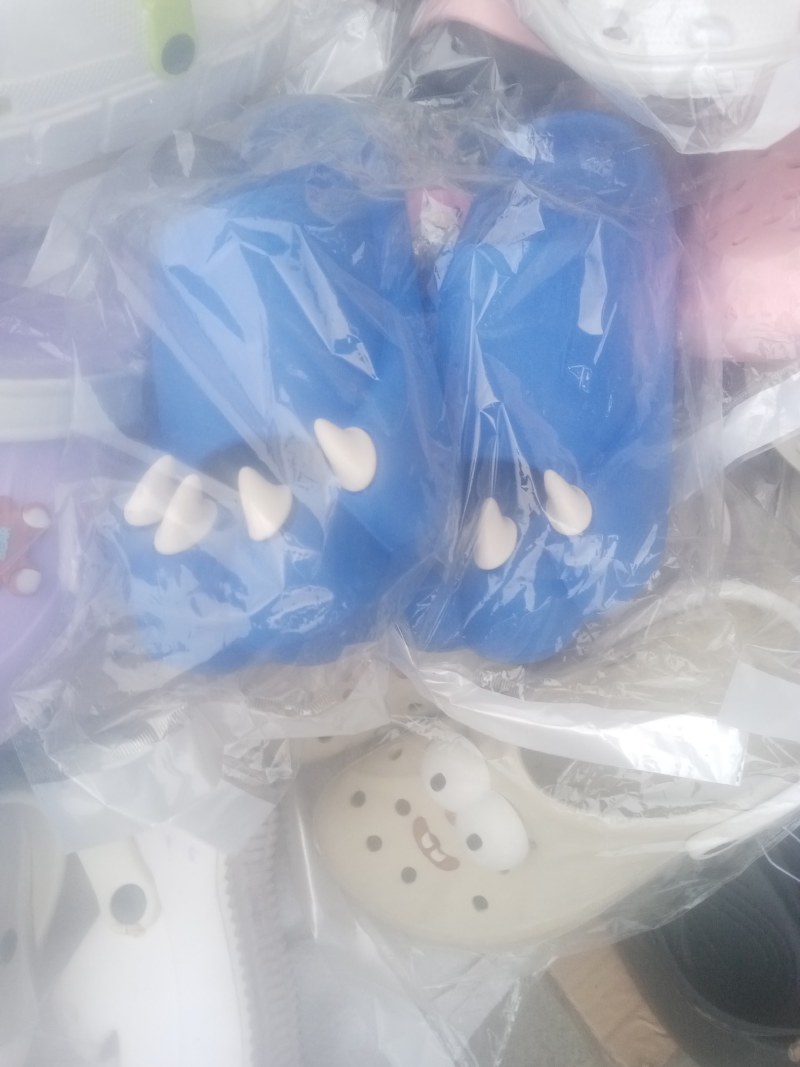 杂款洞洞鞋