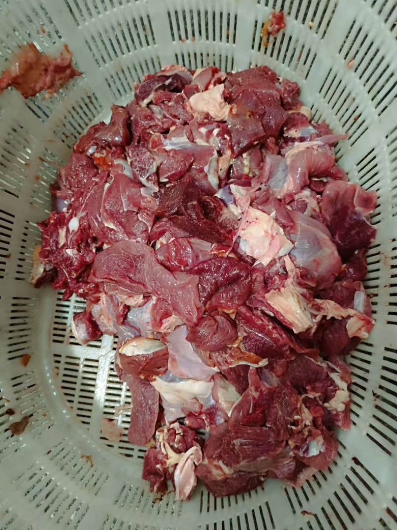 牛碎肉，内蒙古草地牛.牛肉精修分割部位碎肉.质量价格实惠