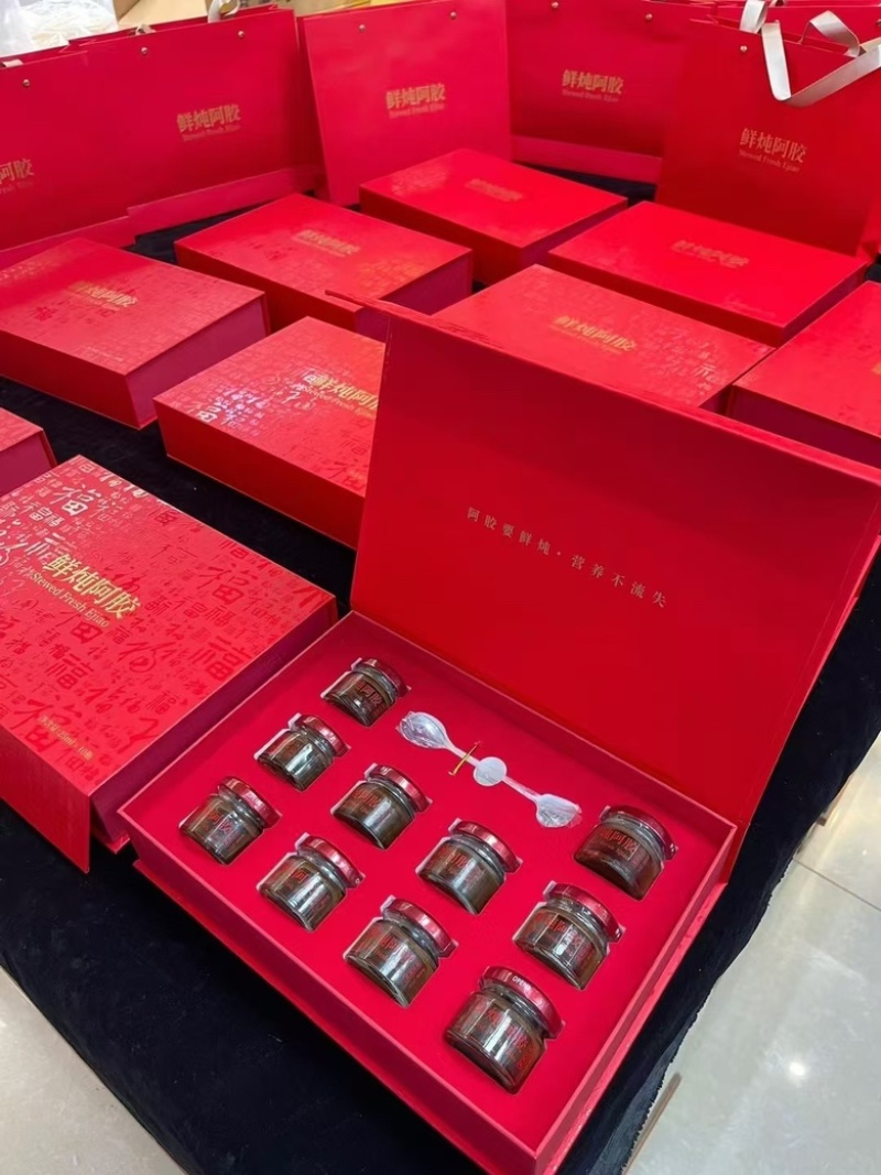 鲜炖阿胶女人的必备品