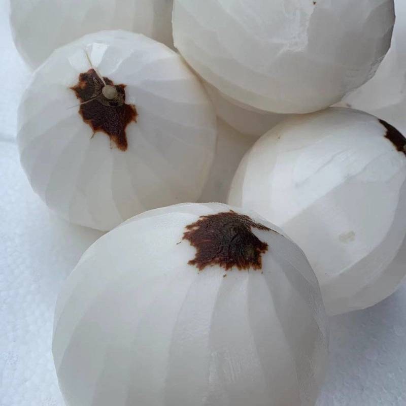 椰肉，煲汤、椰蓉、可切丝切条，