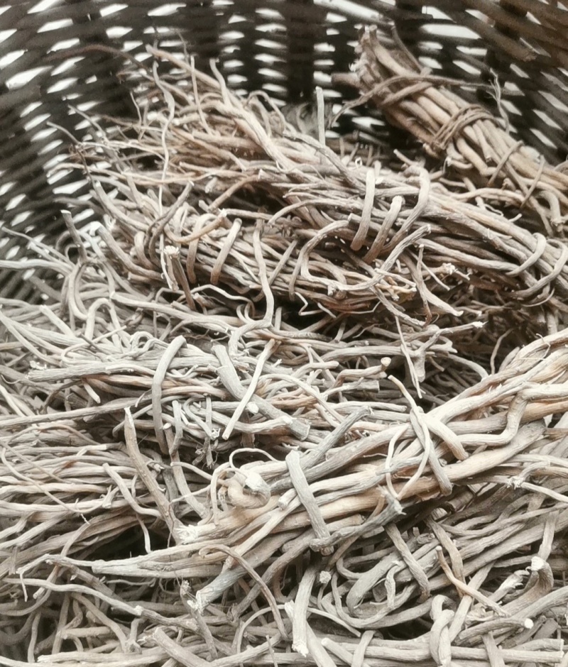 豫地四大怀药，牛膝，干货。根苗，种子也有，欢迎咨询