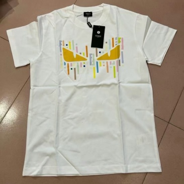 短袖批发，适合摆摊