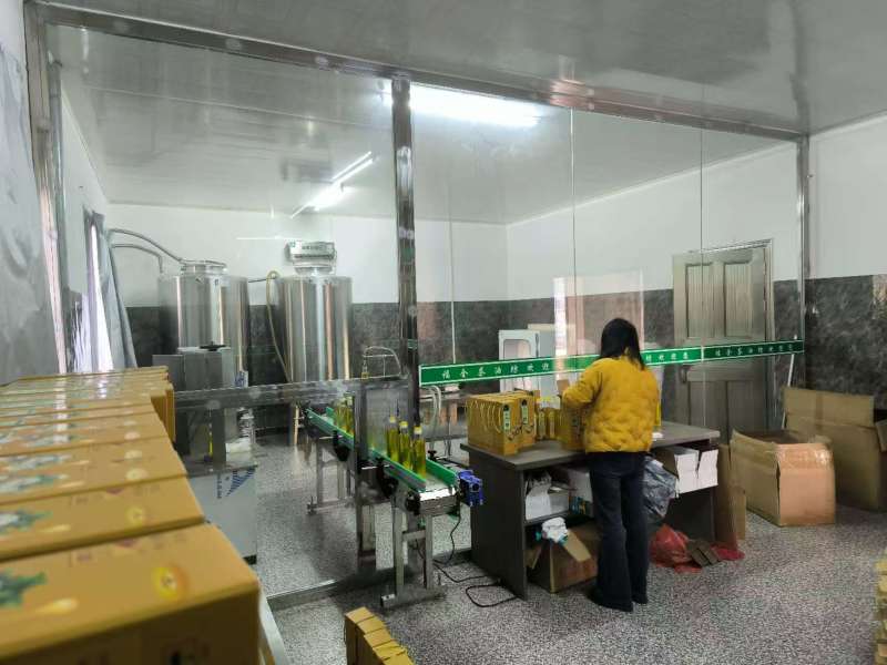 【店家推荐】修水菜籽油一手货源保质保量可视频看货