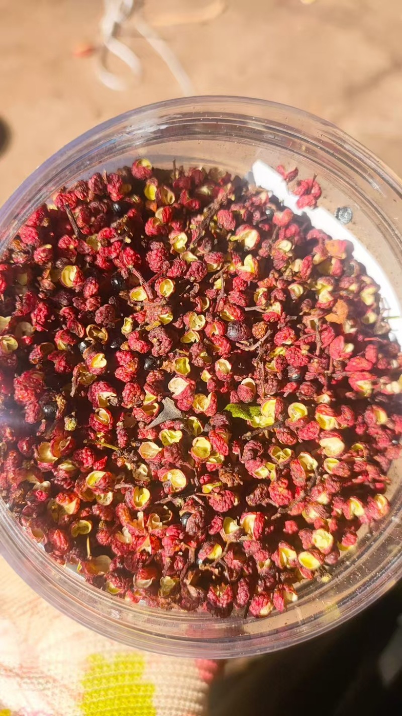 花椒，四川盐源的花椒，货源充足，供货稳定，可视频看货