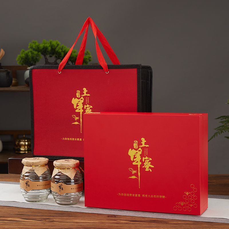 农民家中自产土蜂蜜，蜜蜂采食中药花、荞麦花，营养价值极高