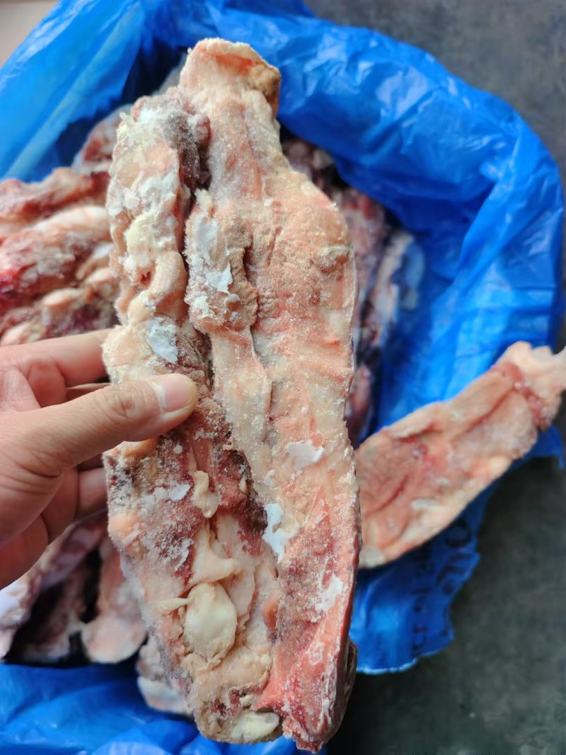 胸骨胸骨也叫多肉脆排，带肉多带脆骨
