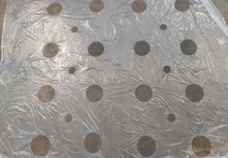 白色透明地膜打孔地膜农用塑料薄膜蔬菜专用打孔地膜保温保湿透气