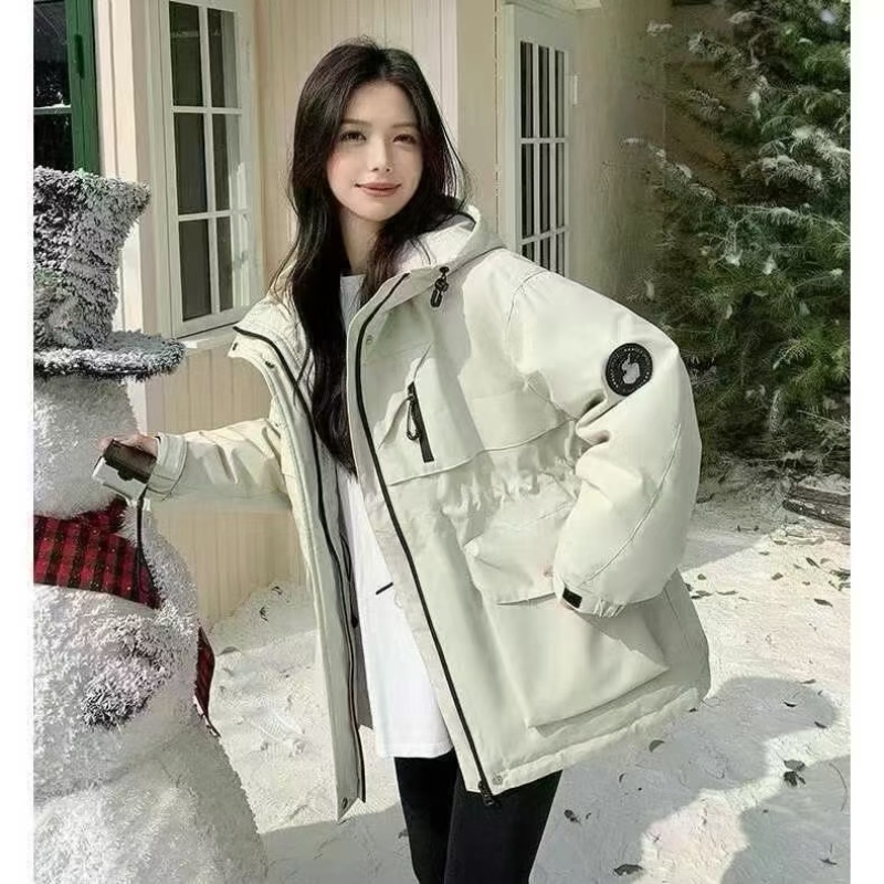 时尚白鸭绒羽绒服冲锋衣外套女短款小个子宽松派克服收腰洋气