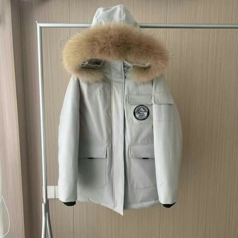 时尚白鸭绒羽绒服冲锋衣外套女短款小个子宽松派克服收腰洋气